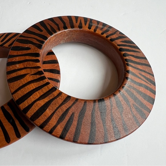 Vintage 1970’s Hand Painted Wooden Bangles - Picture 6 of 7
